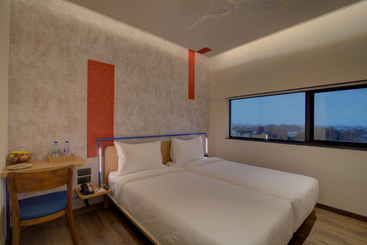 7 Apple Hotel נאסיק מראה חיצוני תמונה
